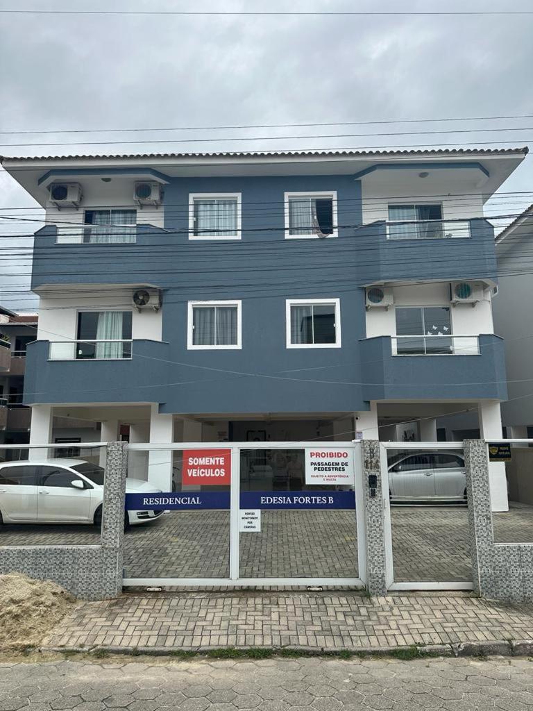 EDÉSIA B-303 - Dois dormitórios - 1 suíte Florianópolis Exterior foto